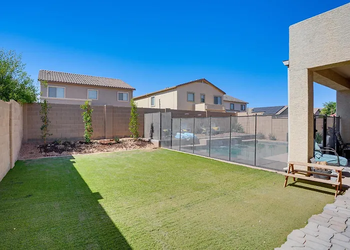 Modern Family Oasis | Pool | Game Maricopa